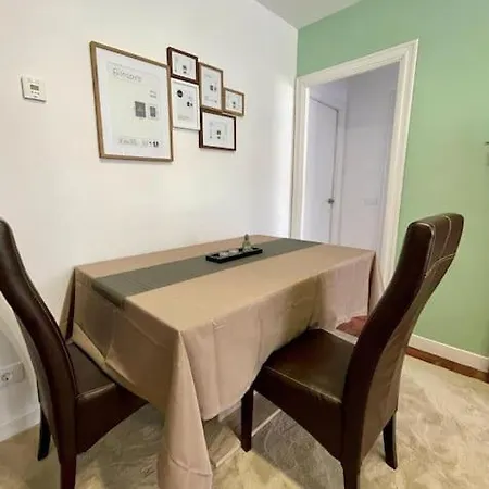 Piso Centrico, Garaje Incluido,zona Vialia Vigo