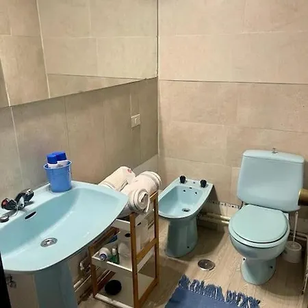 Piso Centrico, Garaje Incluido,zona Vialia Vigo