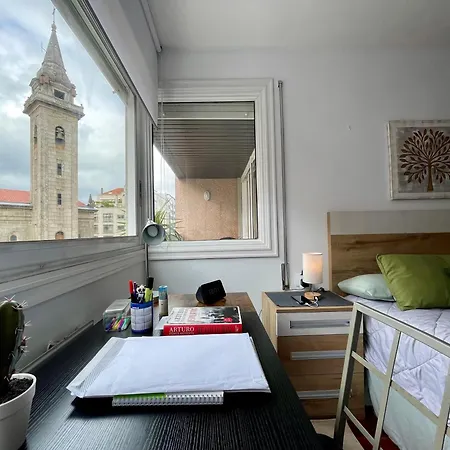 Piso Centrico, Garaje Incluido,zona Vialia Apartment